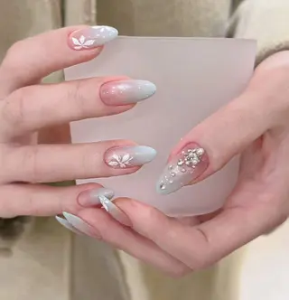 ネイル Oomiya 服部のネイルデザイン