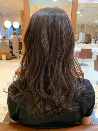 セミロング カラー ハイトーンカラー🩵 耳ツボジュエリー👂のその他イメージ