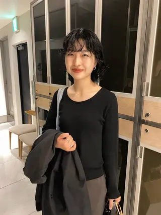 ショート パーマ 艶髪/ダークトーン 🩶丸山日向のヘアスタイル