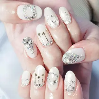 ネイル ビジュード ネイルのネイルデザイン