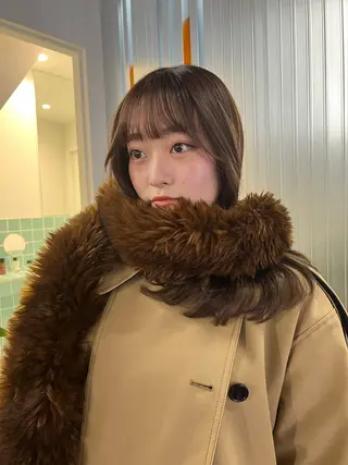 セミロング ［　］ Shiroのヘアスタイル