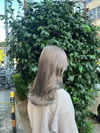 ロング カラー Neale. ユメのヘアスタイル