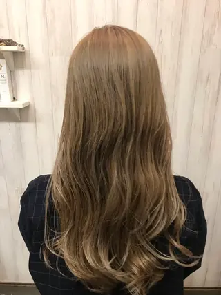 カラー ri saのヘアスタイル