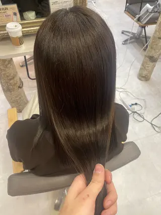 ロング clomus梅田茶屋町店所属・髪質改善特化美容師 酸性ストレート近藤俊のヘアスタイル