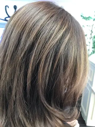 ミディアム カラー 桧山 真のヘアスタイル