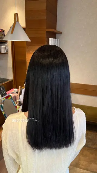 ロング カラー ‎miku/ blancblancのヘアスタイル