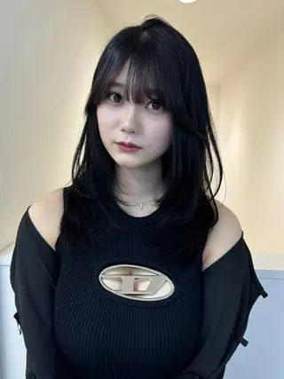 ミディアム カラー momo /ニュアンスレイヤーのヘアスタイル