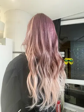 ロング カラー 艶ハイトーン👑♡ NATSUKIのヘアスタイル