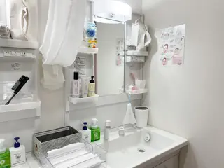 【美容鍼・小顔鍼】 鍼灸師　吉田洋美のエステ・リラクイメージ