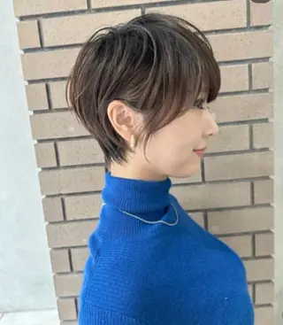 ショート グレージュ/レイヤー ふうか　渋谷のヘアスタイル