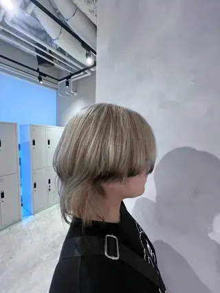 ショート ハイトーンカラー/ 田中和磨のヘアスタイル