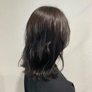 セミロング カラー IwAsh  大和駅店所属・shiho .のヘアスタイル