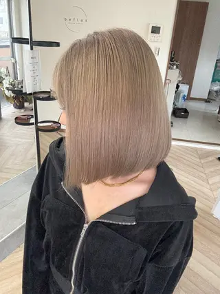 ショート salowin所属・ハイトーンカラー 馬場みなみのヘアスタイル