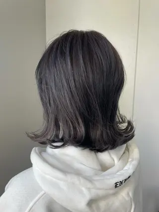 ミディアム カラー 松本 唯のヘアスタイル