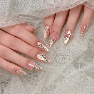 ネイル Maggie Nail🦩のネイルデザイン