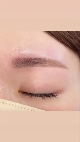 アイブロウ 畠山 瑠花のマツエク・マツパデザイン