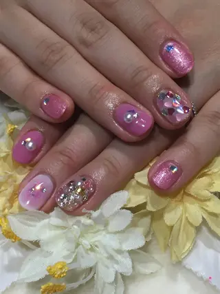 ネイル Sympa 𝓜iwako🐰ᩚのネイルデザイン