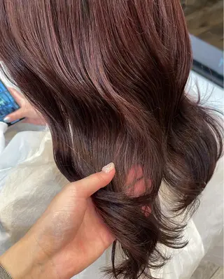 ロング 岡部 ひな/銀座のヘアスタイル