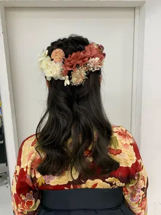 セミロング カラー ヘアアレンジ 卒業式ヘアセット🎀 ヘアアレンジのヘアスタイル