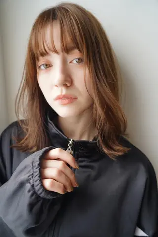 セミロング カラー HOMIE TOKYO所属・sora / 渋谷 / ハイトーンのヘアスタイル