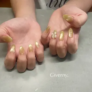 ネイル Giverny .のネイルデザイン