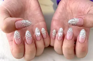 ネイル FIRST 姪浜 Jrネイリスト　aiのネイルデザイン