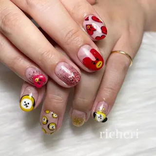 ミディアム ネイル richeri beautyのネイルデザイン