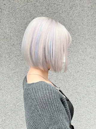 ショート カラー Via  京都烏丸所属・ブロンド/ハイトーン /レイヤー/りなのヘアスタイル
