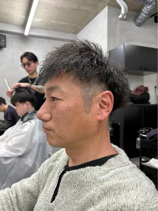 パーマ メンズ 〝西葛西、葛西一番の 美髪に〟清水 真之介のヘアスタイル