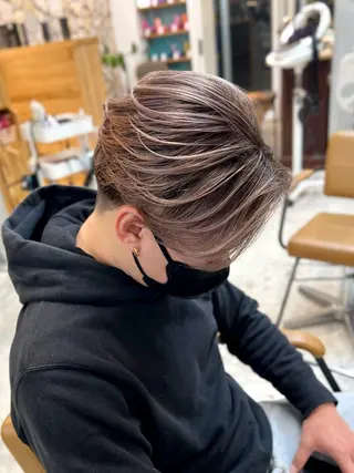 ショート カラー メンズ Mirareee tokyo所属・バレイヤージュ/ シャドウルーツ/安室のヘアスタイル