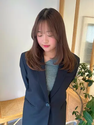 セミロング knock な お 烏丸御池のヘアスタイル