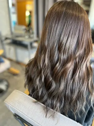 ロング ank classic hair【アンククラシックヘアー】所属・バレイヤージュ ハイライト　齋藤祐哉のヘアスタイル