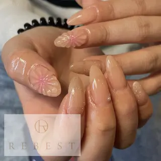 ネイル REBEST namiのネイルデザイン