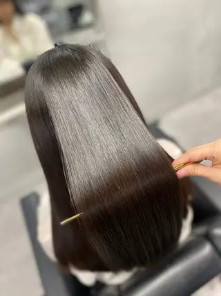 セミロング 艶髪/縮毛矯正 🫧辻野海羽のヘアスタイル