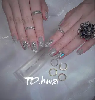 ミディアム めぐみのネイルサロン 惠のネイルデザイン