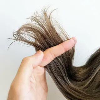 カラー ミディアム iplus✴ まつげ、眉毛、耳つぼのマツエク・マツパデザイン