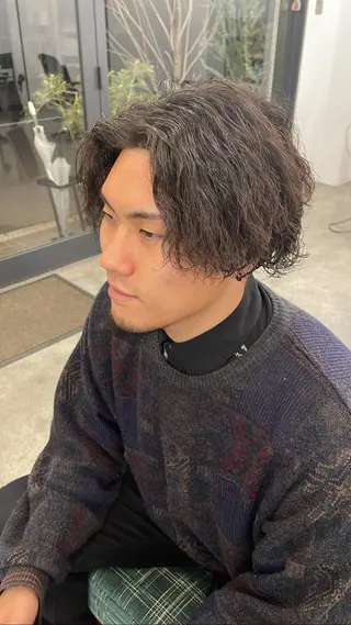 ショート パーマ メンズ パーマ、ボブ、透明感 カラー、小須田ゆあのヘアスタイル