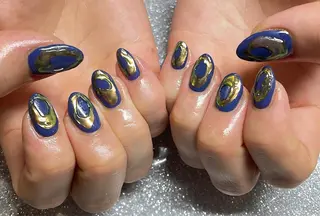 ネイル VIERU 🌈🎀💖のネイルデザイン