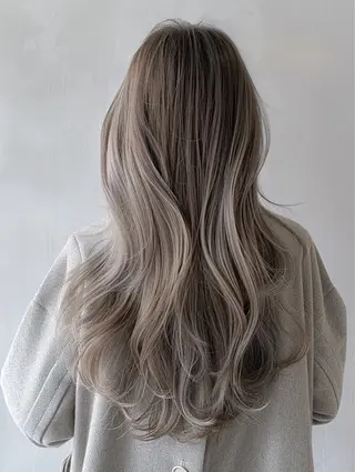 ロング カラー ブリーチ×エクステ 超特化美容師のヘアスタイル