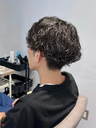 パーマ メンズ レイヤーカット🐺 hina🩶のヘアスタイル