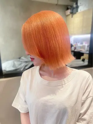 ショート カラー hisano / ハイトーン・透明感のヘアスタイル