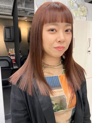 セミロング カラー 顔まわりカラー特化 赤津百合絵のヘアスタイル