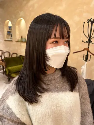 セミロング 小林 瑚白のヘアスタイル