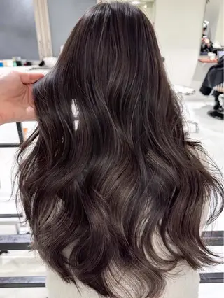 ロング カラー Gokan by JILBLAN所属・新實 ゆりあのヘアスタイル