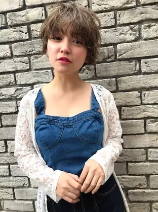 ショート カラー 羽田 ひろむのヘアスタイル