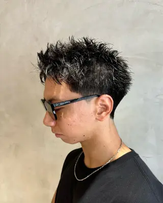 メンズ 横浜/ショート/ レイヤーカットのヘアスタイル