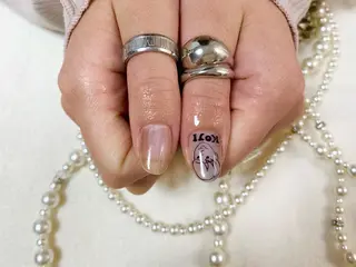 ネイル 手塚 里奈のネイルデザイン