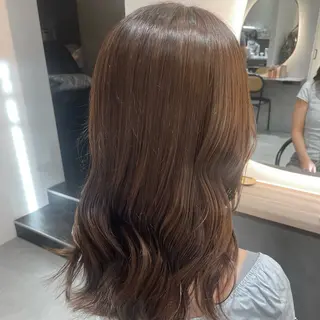 カラー 加藤 未夢のヘアスタイル