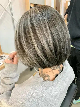 ショート カラー ヘアアレンジ ネイル マツエク・マツパ ブリーチ特化 / share 元太のヘアスタイル