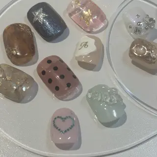 ネイル 𝗿𝗶𝗰𝗼 ˎˊ˗のネイルデザイン